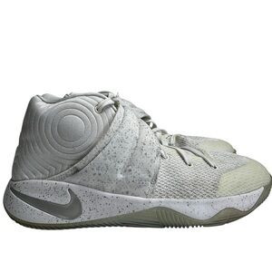Nike Kyrie Youth US 6.5 Y Speckled